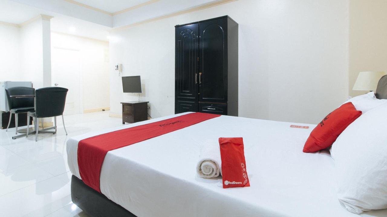 Reddoorz Plus @ Better Living Paranaque Paranaque City Exterior foto