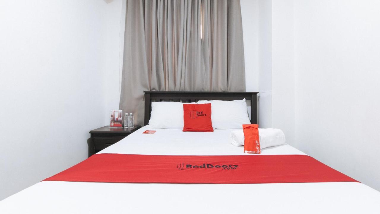 Reddoorz Plus @ Better Living Paranaque Paranaque City Exterior foto